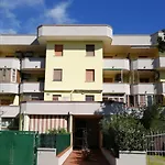 Apartment La Dolce - With Shared Pool And Large Terrace