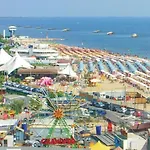 La Dolce - With Shared Pool And Large Terrace Lido delle Nazioni