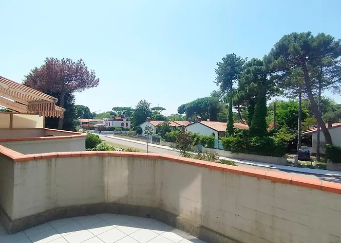 La Dolce - With Shared Pool And Large Terrace Lejlighed *