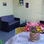 La Dolce - With Shared Pool And Large Terrace アパート