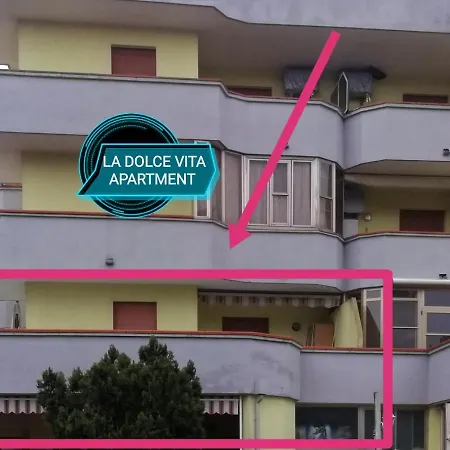 La Dolce - With Shared Pool And Large Terrace *