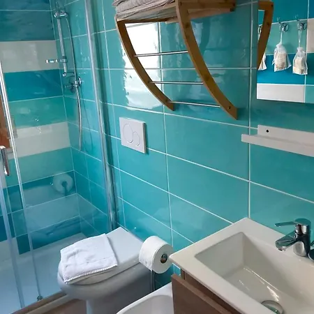 La Dolce - With Shared Pool And Large Terrace *