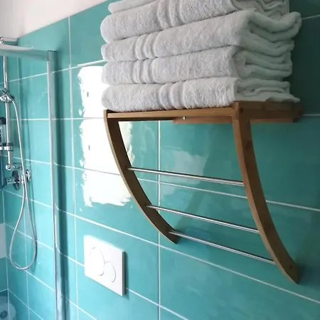 La Dolce - With Shared Pool And Large Terrace Apartman *