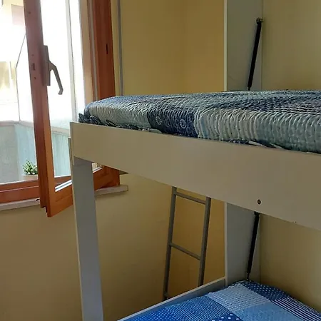 Apartment La Dolce - With Shared Pool And Large Terrace