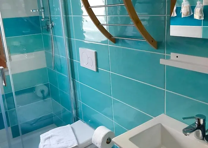 La Dolce - With Shared Pool And Large Terrace *