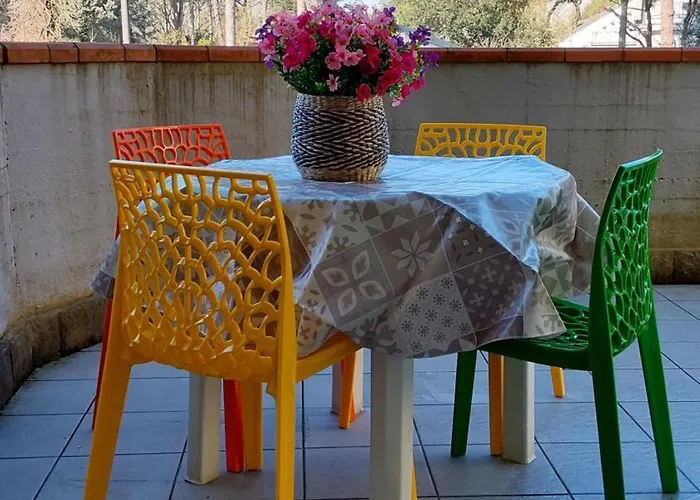 La Dolce - With Shared Pool And Large Terrace Apartment